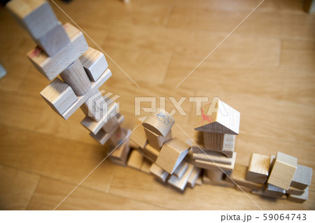 積み木を積む・一列 積み木を積む・一列 59064743