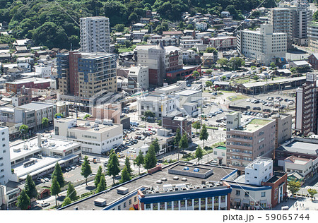 展望室から眺めた門司の街並 59065744