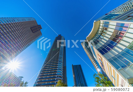 日本の川崎都市景観　武蔵小杉駅前・タワーマンション群などを望む 59080072