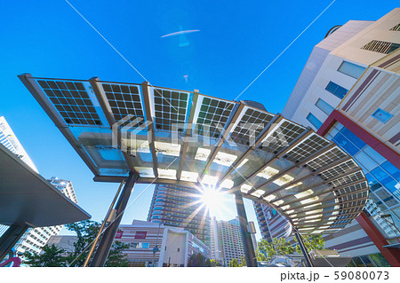 日本の川崎都市景観 武蔵小杉駅前・タワーマンション群などを望む 日本の川崎都市景観 武蔵小杉駅前・タワーマンション群などを望む 59080073