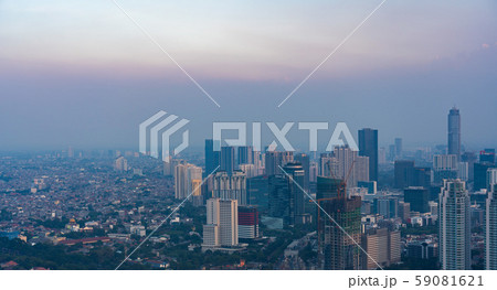 インドネシア・ジャカルタの都市風景　夕景 59081621