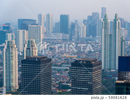 インドネシア・ジャカルタの都市風景　夕景 59081628