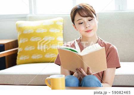 読書イメージ 読書イメージ 59082465
