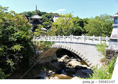 水間寺・三重塔と太鼓橋 水間寺・三重塔と太鼓橋 59083147