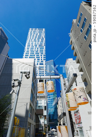 渋谷ストリーム 渋谷川沿いのビル街とランタン イベント 渋谷ストリーム 渋谷川沿いのビル街とランタン イベント 59087562