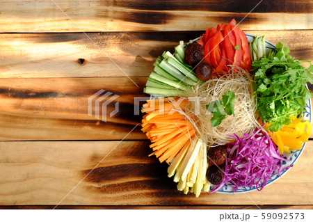 Prepare ingredient food for vegan mixed vermicelli with vegetables 59092573