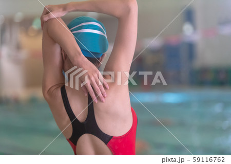 競泳 女性 スイミング プール 後ろ姿 競泳 女性 スイミング プール 後ろ姿 59116762