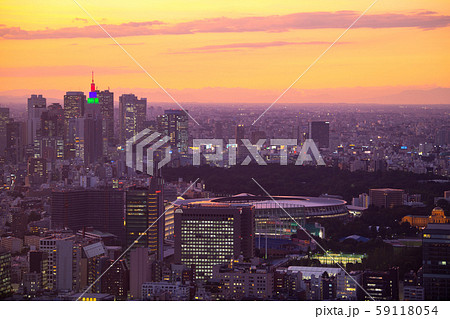 日本の東京都市景観 12月に竣工予定の新国立競技場などを望む 59118054