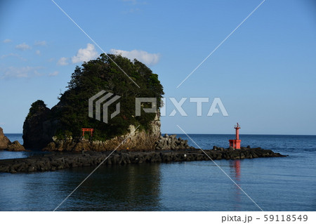 大浜海岸から見える立島神社 大浜海岸から見える立島神社 59118549