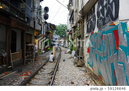 ハノイ　トレインストリート 59126646