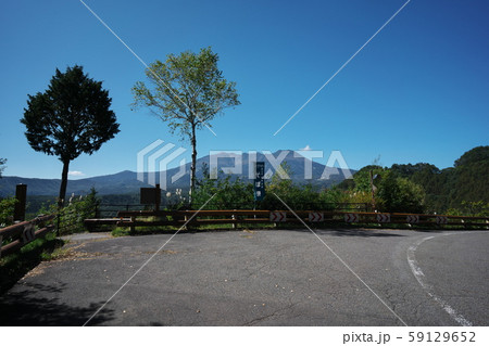 初秋の開田高原九蔵峠展望台 初秋の開田高原九蔵峠展望台 59129652