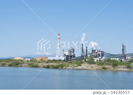 阿武隈川　蔵王連峰　工場　川　青空 59130557