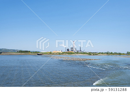 工場 川 阿武隈川 煙 煙突 工場 川 阿武隈川 煙 煙突 59131288