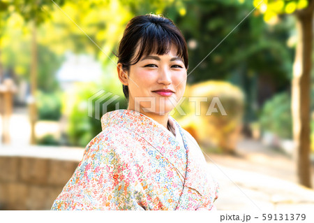 着物姿の女性 59131379