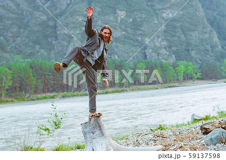 the guy in the fighting stance 59137598
