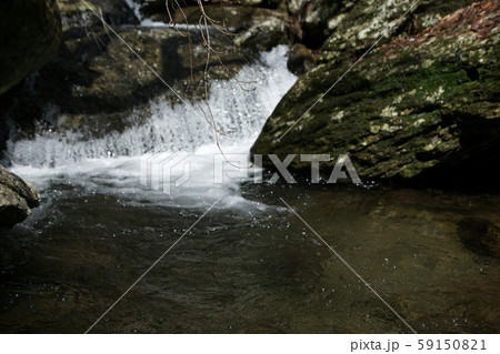 四季の散歩　春　岩井滝 59150821