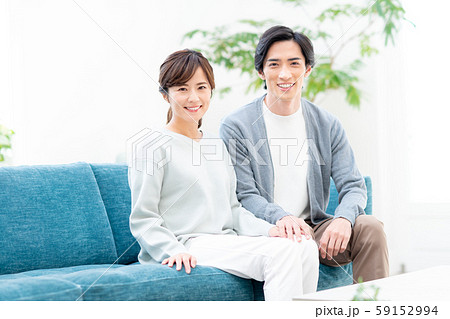 若い夫婦 59152994