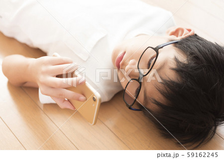 スマホ 小学生 男の子 スマホ中毒 ルール スマホ 小学生 男の子 スマホ中毒 ルール 59162245
