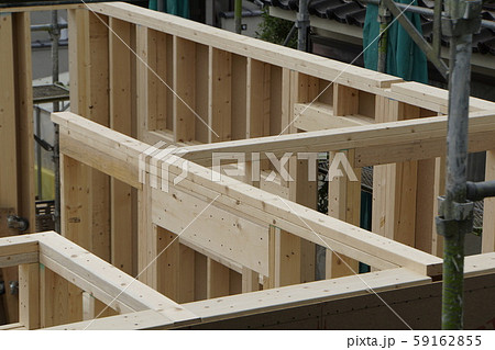 建方 プラットフォーム ツーバイフォー 新築 住宅 木造住宅 一戸建て 建築 耐力壁 木造の写真素材