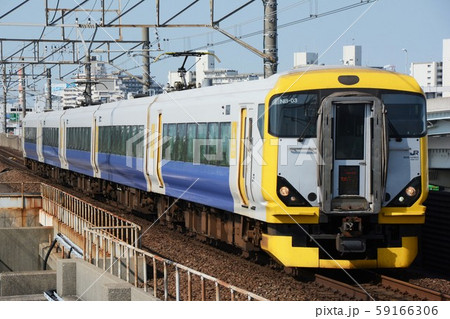 京葉線の高架区間をゆく特急わかしお号 59166306