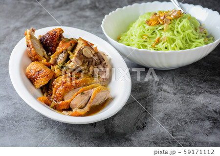 Roasted duck noodles, green noodles with roasted Roasted duck noodles, green noodles with roasted 59171112