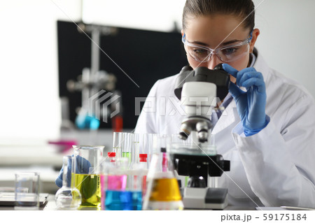 Adult caucasian beauty woman chemist in protective 59175184