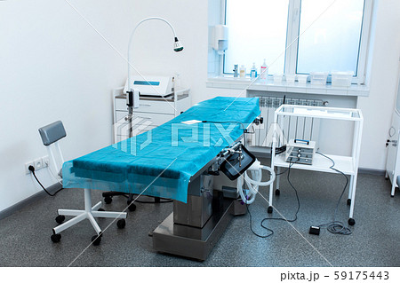 The interior of the operating room in the clinic 59175443