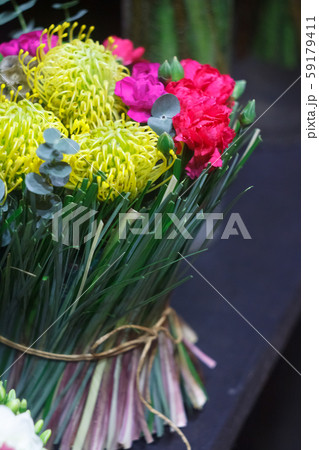 Close-up bright bouquet of seasonal flowers, 59179411