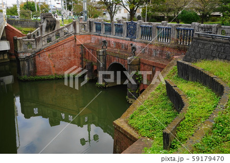 11月　葛飾06閘門橋･ﾚﾝｶﾞ造りのｱｰﾁ橋・明治42年完成 59179470