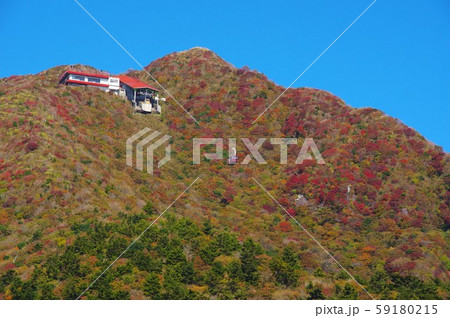 雲仙仁田峠の紅葉とロープウェイ 59180215