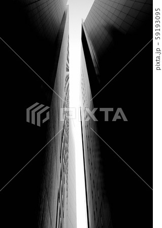 ビルの隙間 59193095