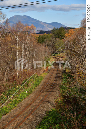 北海道蘭越町逆川跨線橋から函館本線の線路を撮影 北海道蘭越町逆川跨線橋から函館本線の線路を撮影 59199200