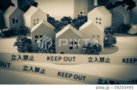 規制線 立入禁止 事件現場 事故物件 境界線 犯罪 治安 街 規制線 立入禁止 事件現場 事故物件 境界線 犯罪 治安 街 59203493