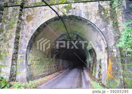 旧北陸本線　曽路地谷トンネル 59205295