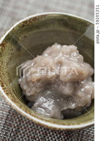 沖縄のターウムディンガク　田芋の料理 59205351