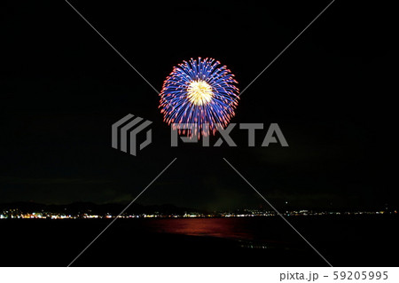 花火 三浦海岸納涼祭り 花火大会 19年 神奈川県の写真素材