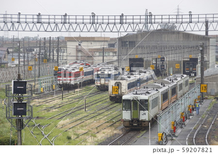 新津運輸区と様々なディーゼルカー 59207821