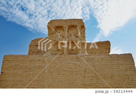 シルクロード  トルファンの都市遺跡　交河故城の大仏寺本殿跡 59213444