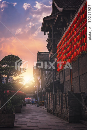 Sunset over streets in Chengdu 59215927