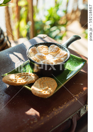 marshmallow dessert with chocolate cream and cookies marshmallow dessert with chocolate cream and cookies 59218667