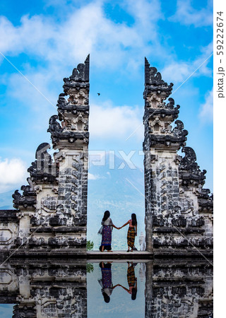 Heaven Gate In Lampang Temple, Bali, Indonesia - Stock Photo [59222674] -  Pixta