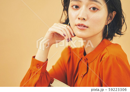 女性 ポートレート ビューティー 女性 ポートレート ビューティー 59223306