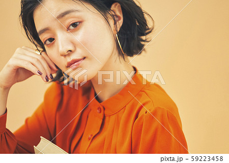 女性 ポートレート ビューティー 女性 ポートレート ビューティー 59223458