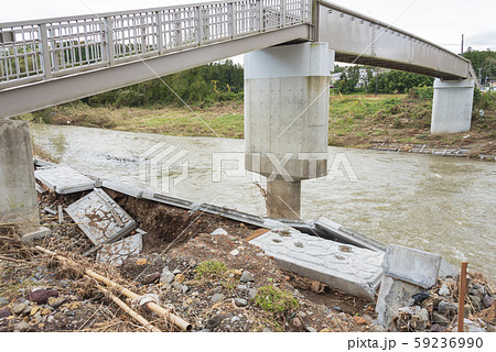 台風 被害 河川 はん濫 堤防 崩壊 台風 被害 河川 はん濫 堤防 崩壊 59236990