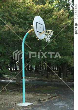 バスケットゴール 栃木県宇都宮市 みずほの自然の森公園の写真素材 