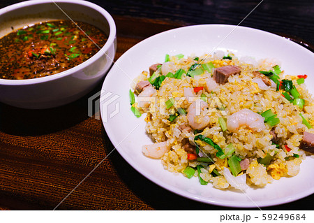 胡麻担々麺 担々麺 五目炒飯 炒飯 チャーハン 中華料理 アジア料理 辛い ラーメン フード 定食 胡麻担々麺 担々麺 五目炒飯 炒飯 チャーハン 中華料理 アジア料理 辛い ラーメン フード 定食 59249684