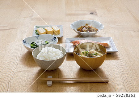 和食の朝食 和食の朝食 59258263
