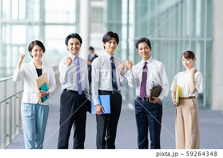 ビジネスイメージ 男性社員 女性社員 ビジネスイメージ 男性社員 女性社員 59264348