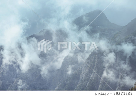 Fog in the mountains Fog in the mountains 59271235