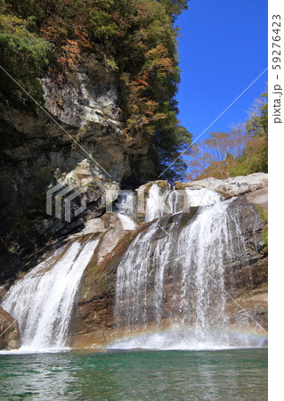 瀬戸川渓谷　アメガエリの滝　滝壺に虹（高知県） 59276423